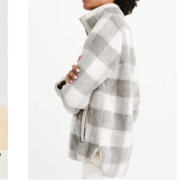 Abercrombie & Fitch Cream and Gray Checkered Fleece - Picture 4 of 11